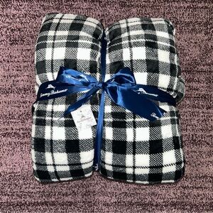 Tommy Bahama Flannel Sherpa Blanket